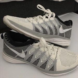 Nike Flyknit Lunar 2